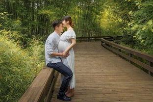 郜林生活照图片,足球场外的温馨时光